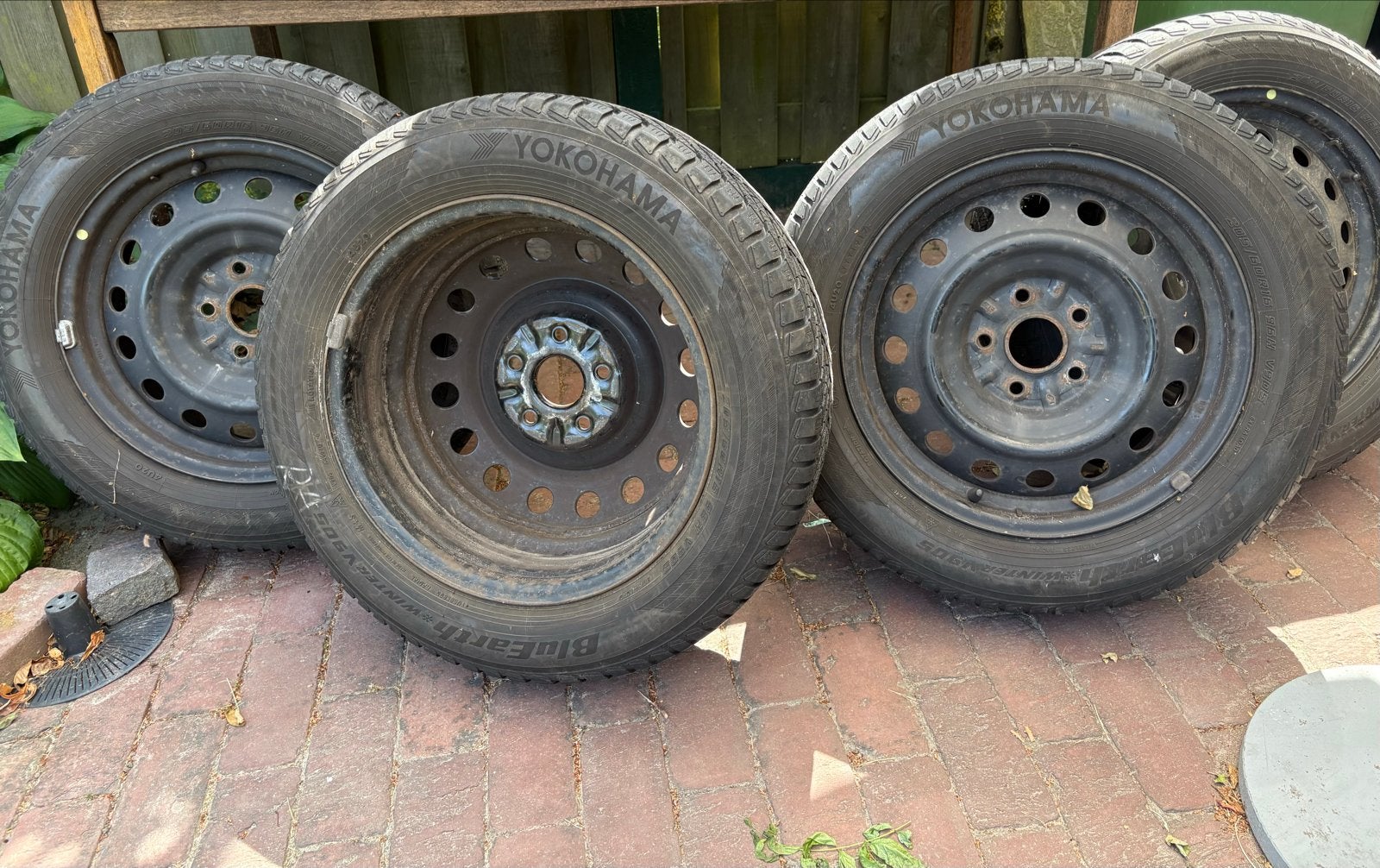 Yokohama winterbanden op velg 205/60R16 96H M+S, Ophalen, Gebruikt, 16 inch, Banden en Velgen