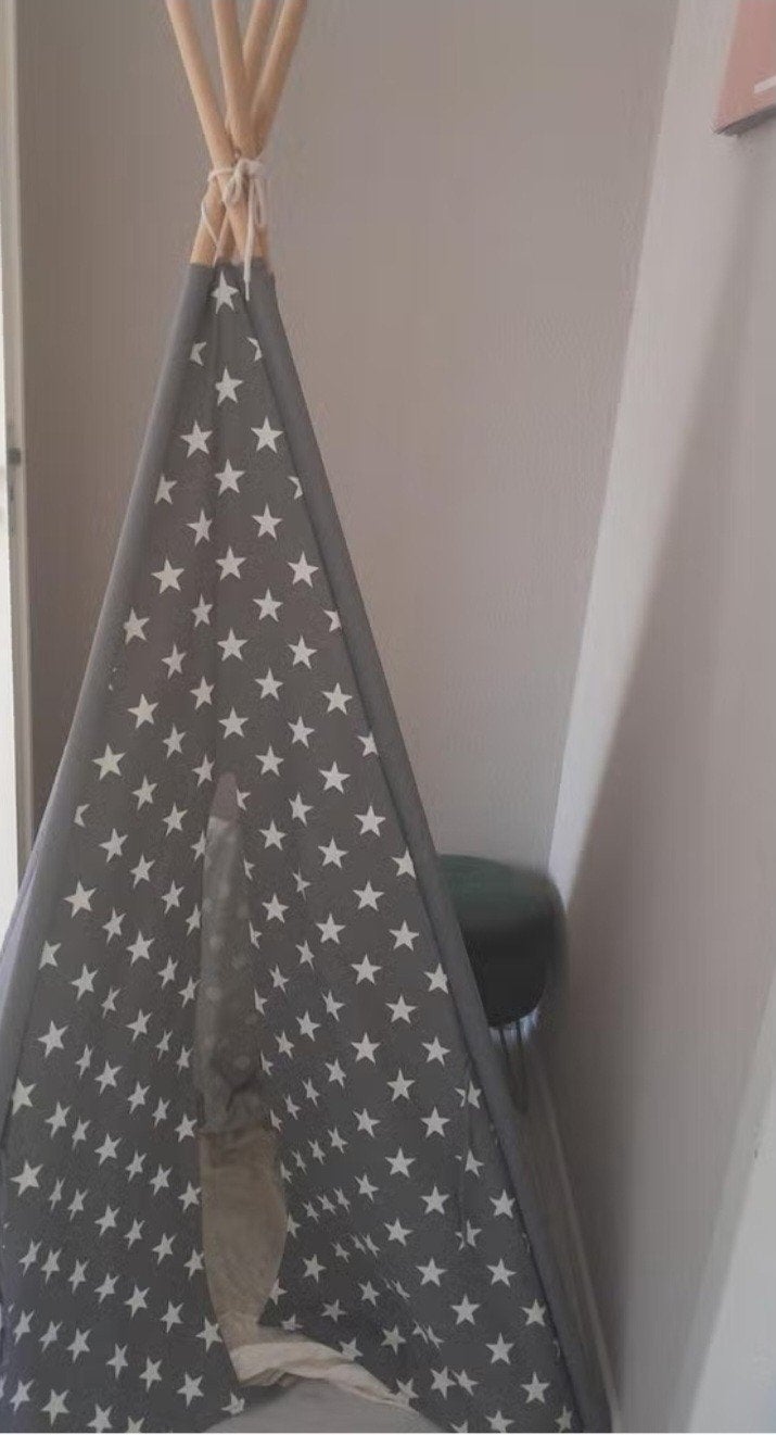 Tipi tent goed staat, Kinderen en Baby's, Speelgoed | Buiten | Speelhuisjes, Ophalen, Zo goed als nieuw, Overige materialen