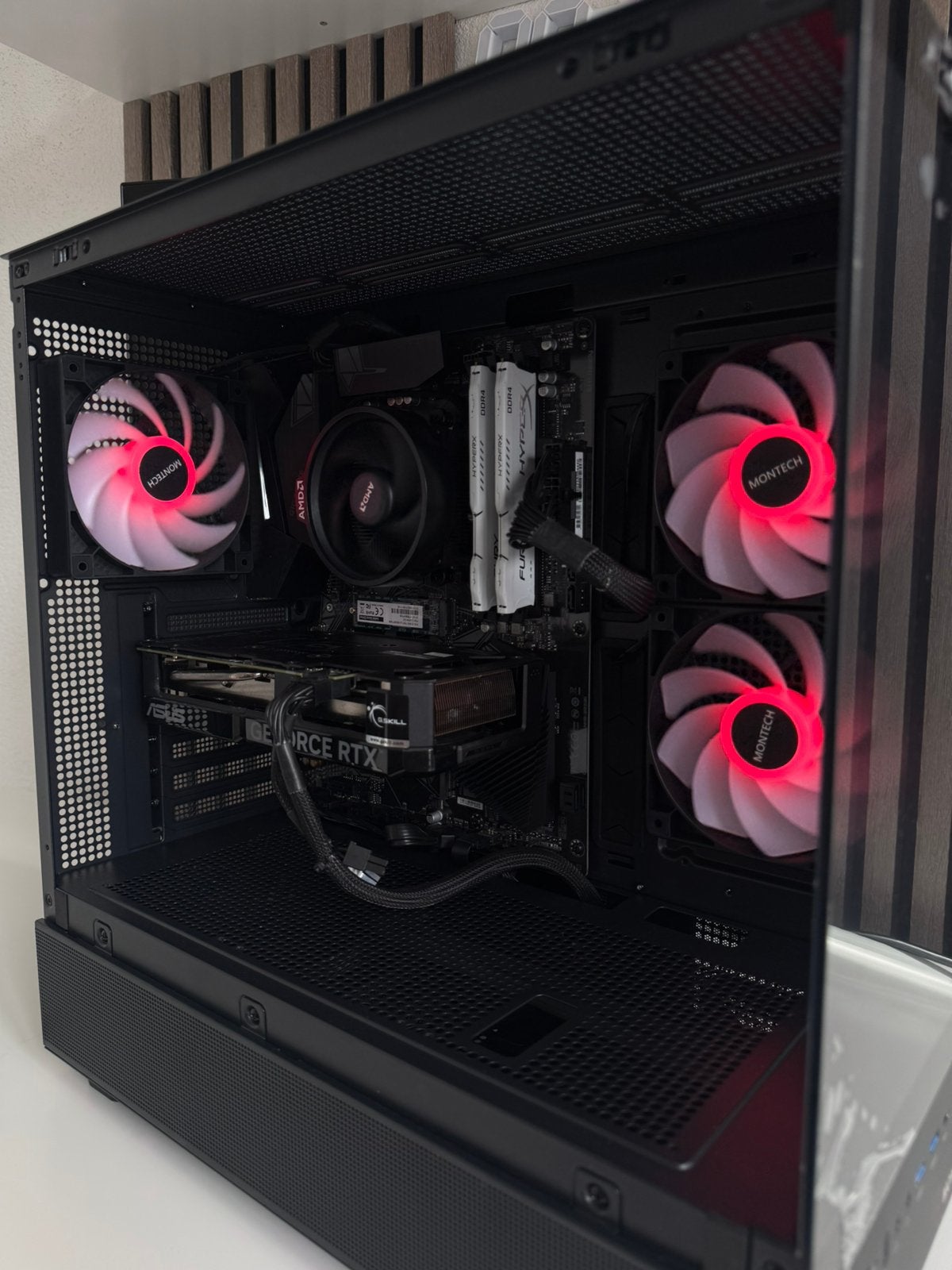 Gaming PC RTX 4060 / Ryzen 5 5600 / 32GB RAM / 1TB NVMe, Computers en Software, Desktop Pc's, Zo goed als nieuw, 4 Ghz of meer