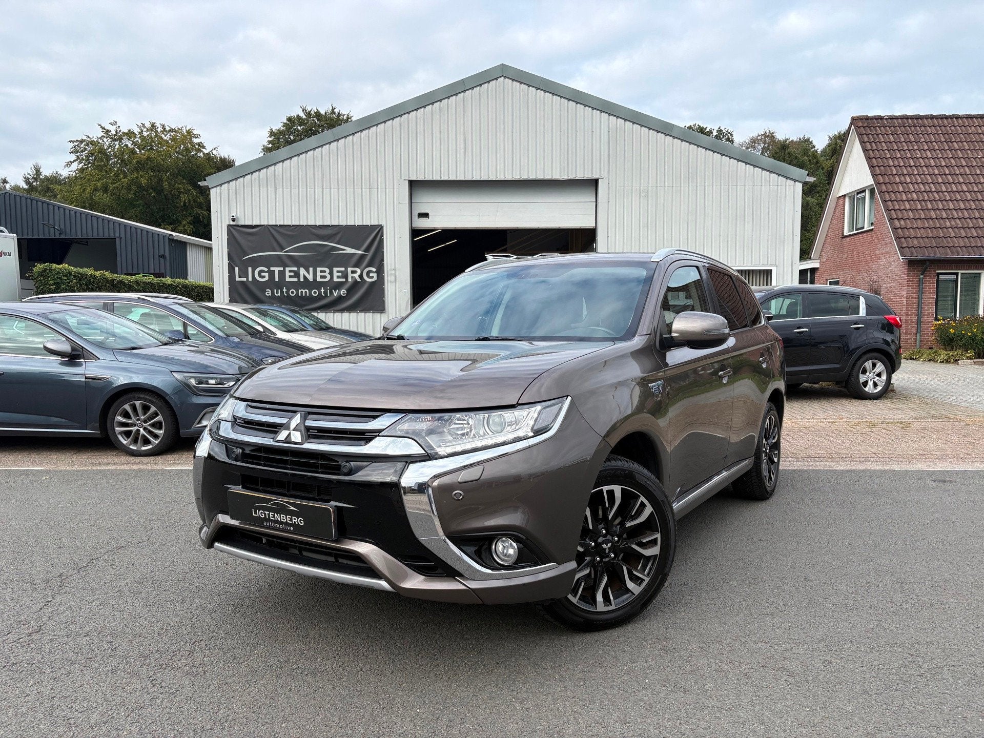 Mitsubishi Outlander 2.0 PHEV Executive Edition, Auto's, 1998 cc, Euro 6, 4 cilinders, Bruin