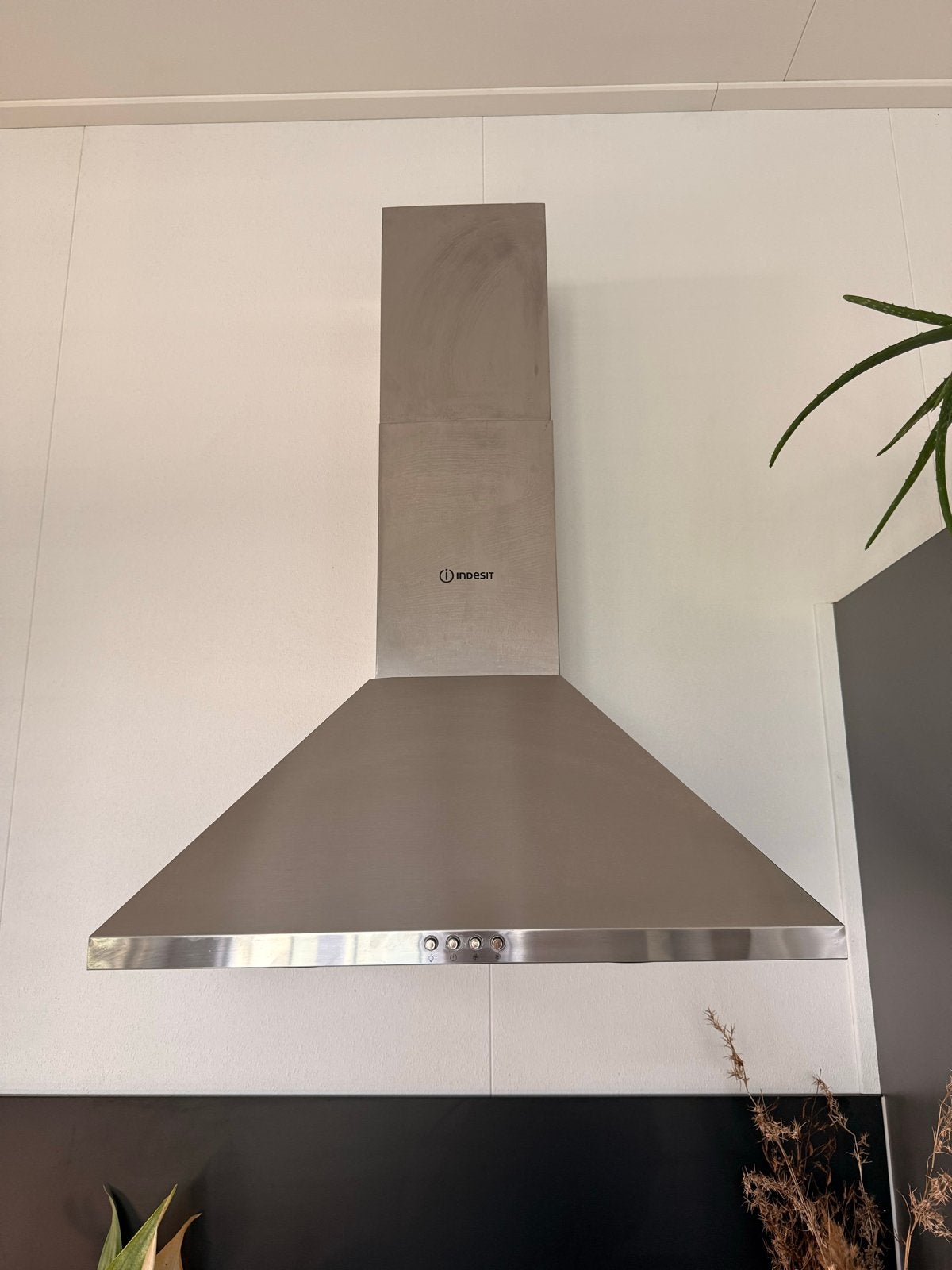 Indesit Wandschouwkap - RVS Afzuigkap, Ophalen, Zo goed als nieuw, Vrijstaand, Motor