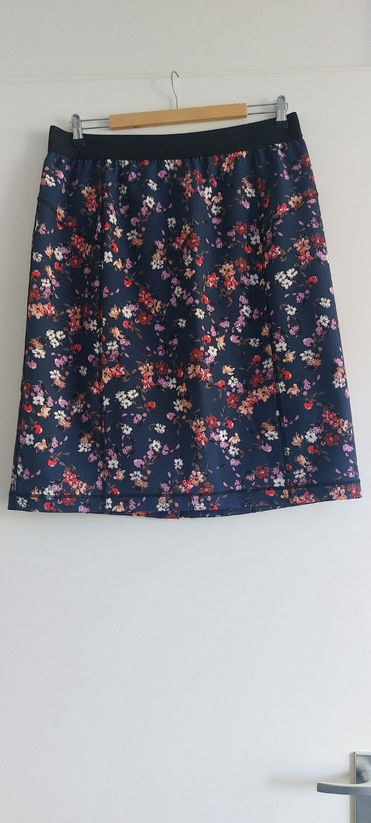 Ivy Bella kokerrok rok  blauw met bloemen, maat 48, Kleding | Dames, Blauw, Rok, Ivy Bella, Ophalen of Verzenden