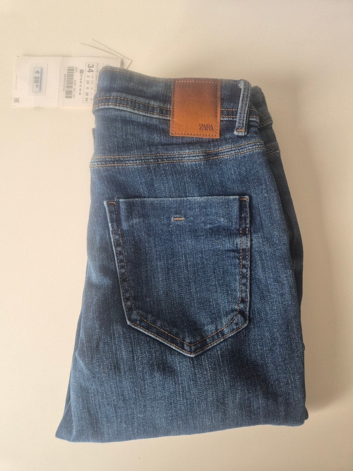 Nieuwe Zara jeans mid rise skinny maat 34, Ophalen of Verzenden, Nieuw, Blauw, W27 (confectie 34) of kleiner
