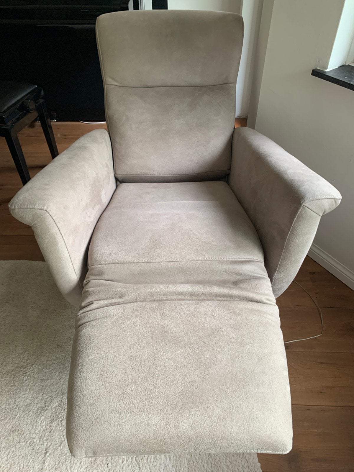 Comfortabele verstelbare stoel met accu en lader, Ophalen, Zo goed als nieuw, Stof, 75 tot 100 cm