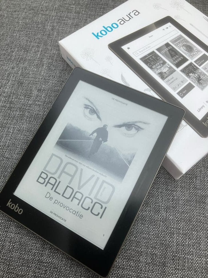 Kobo Aura e-reader zeer net, 6 inch of minder, Ophalen of Verzenden, Zo goed als nieuw, 4 GB of minder