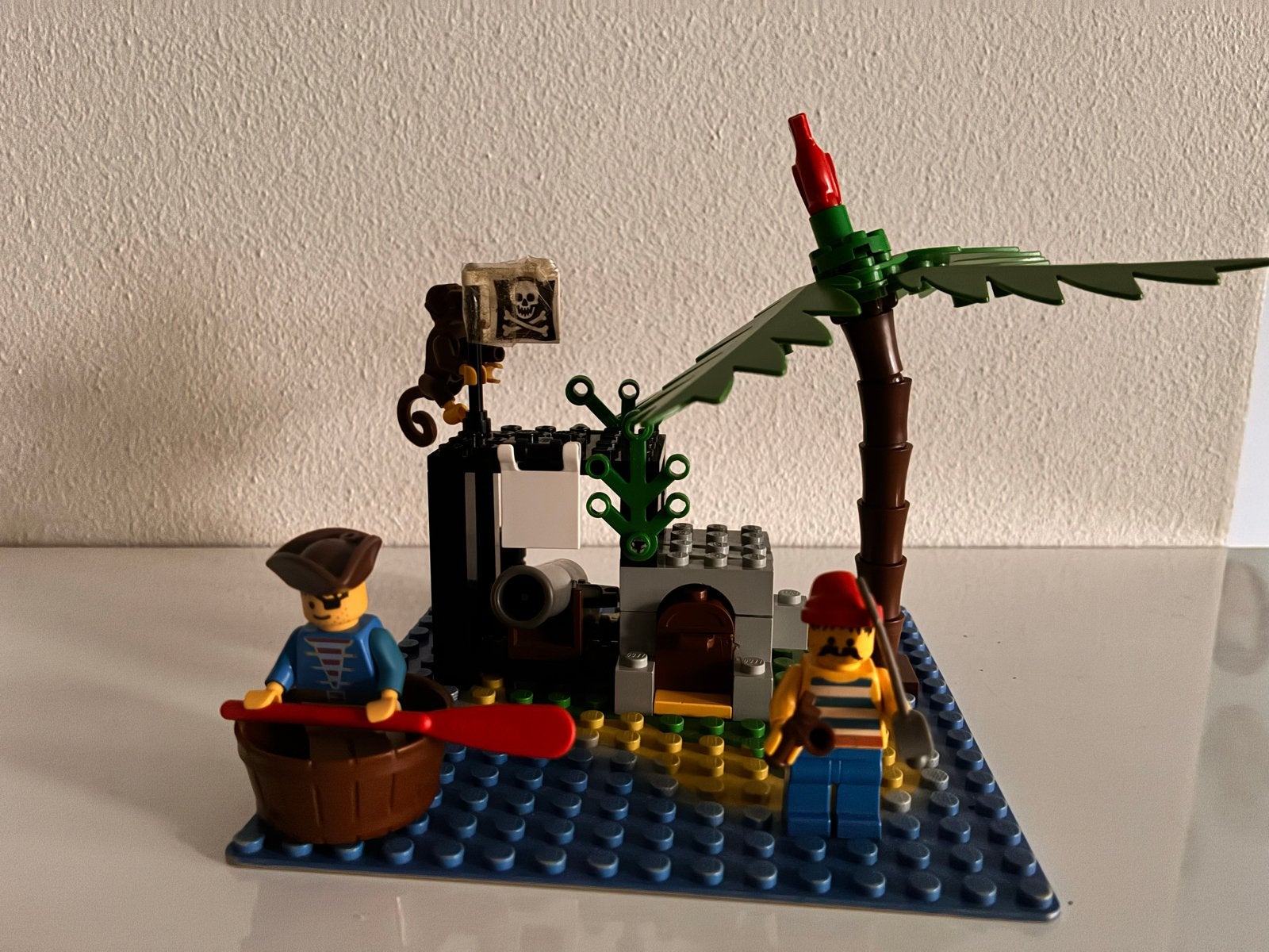 LEGO Pirates 6260: Eiland met piraten en schat, Lego, Zo goed als nieuw, Compleet, Complete set