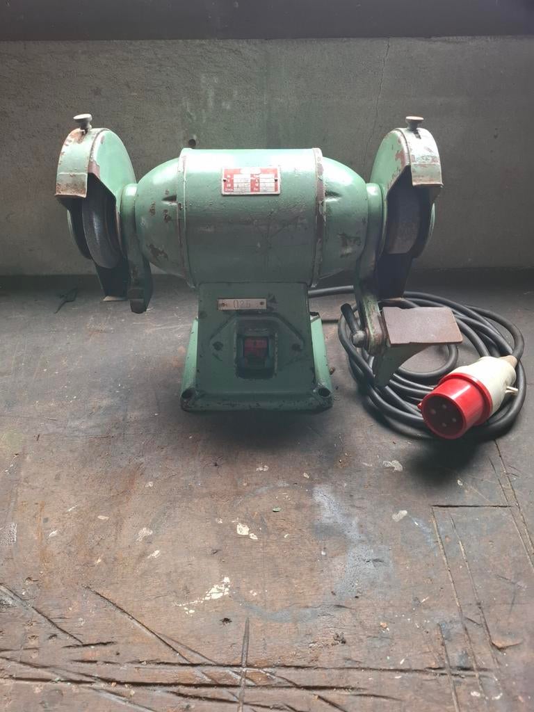 Slijpsteen 380V, Ophalen, Gebruikt, 1000 watt of meer, Werkbankslijpmachine
