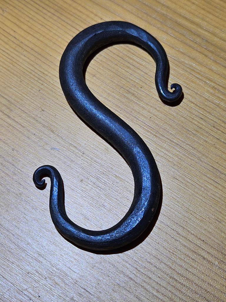 gesmede S-haken s-haak, Zwart, Nieuw, Ophalen of Verzenden, Metaal