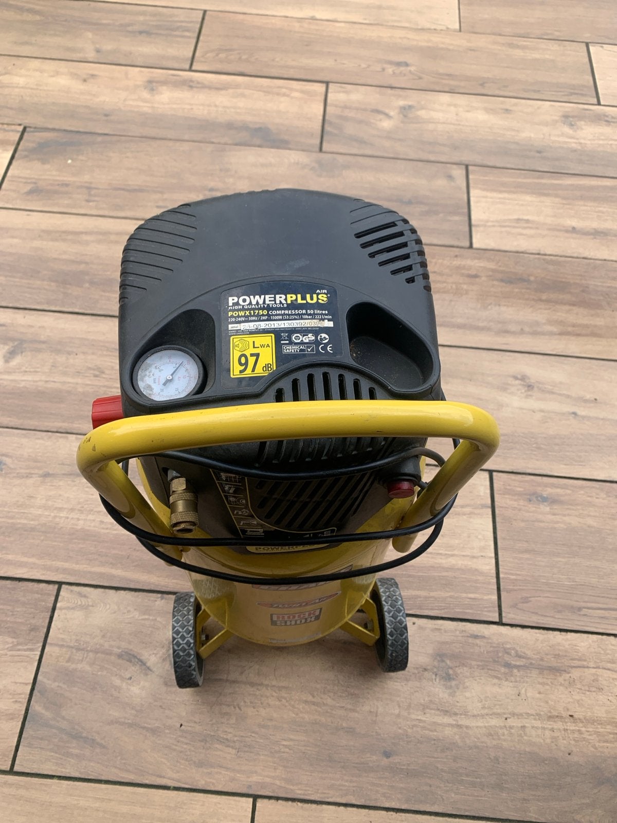 Powerplus POWX1750 Compressor 50L - Zo goed als nieuw, Doe-het-zelf en Verbouw, Compressors, Ophalen, 6 tot 10 bar, Zo goed als nieuw