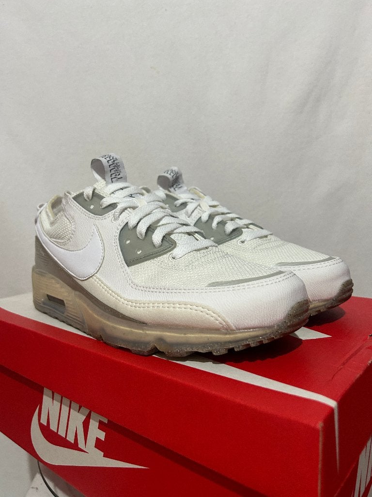 NIEUW! Maat 45 - Nike Air Max 90 Terrascape Triple White, Verzenden, Wit, Nike, Nieuw