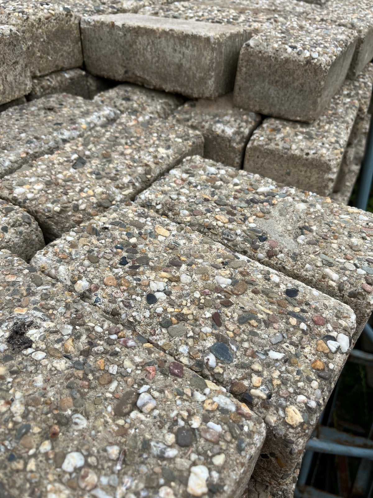 +_300m2 Gebruikte Betonklinkers Perfect voor Oprit of Terras, Ophalen, Gebruikt, Klinkers, Beton