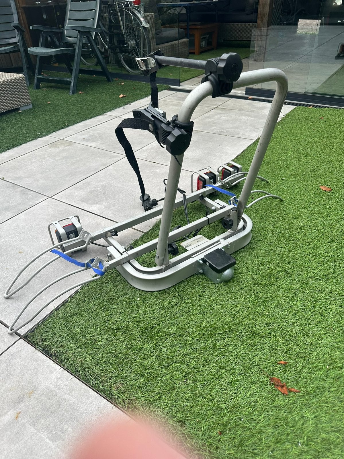 Fietsendrager, Ophalen, Zo goed als nieuw, Trekhaakdrager