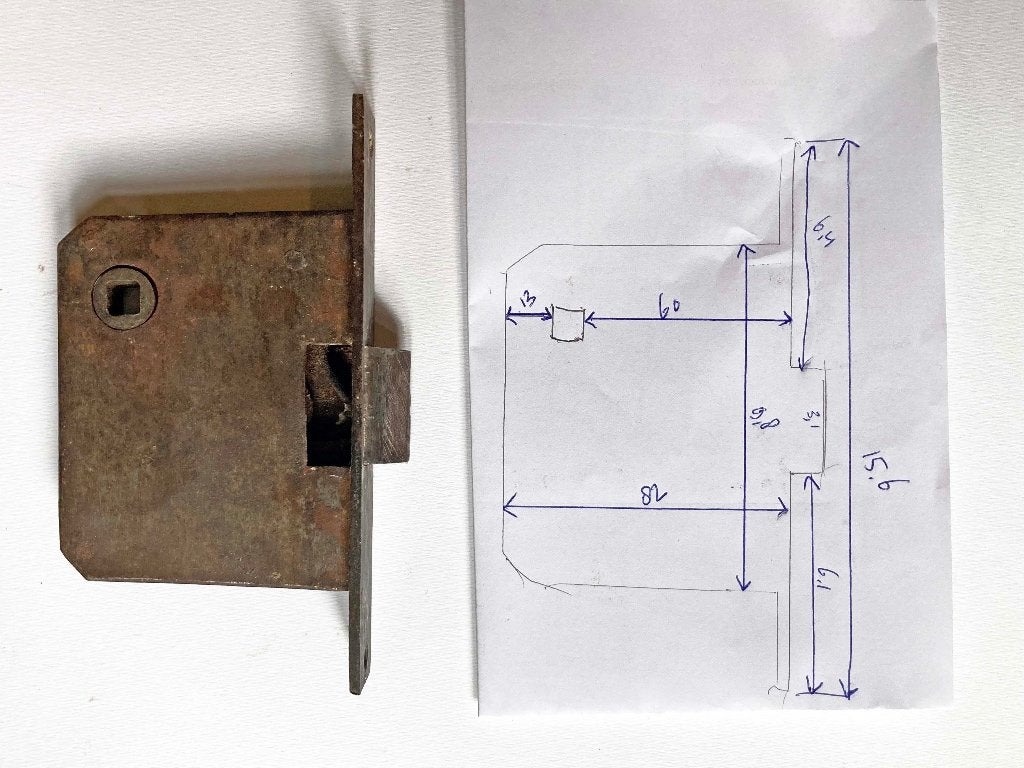 Oud slot - kast 8,2 x 9,8 cm, Ophalen of Verzenden