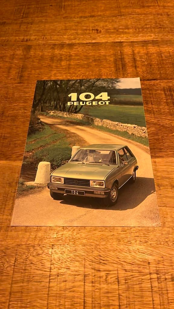 Peugeot 104 Brochure - Nederlandstalig, Ophalen of Verzenden, Zo goed als nieuw, Peugeot