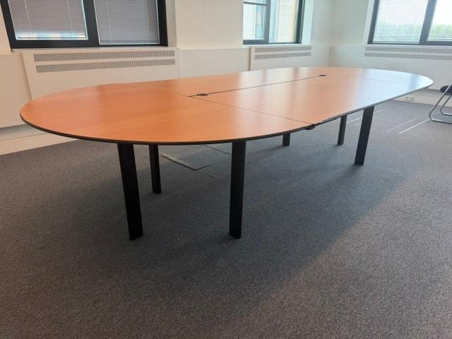 Ahrend Mehes Vergadertafel / tafel 325x160xH74 cm, 1 stuk, Gebruikt, Zwart, Ophalen of Verzenden, Bureaustoel
