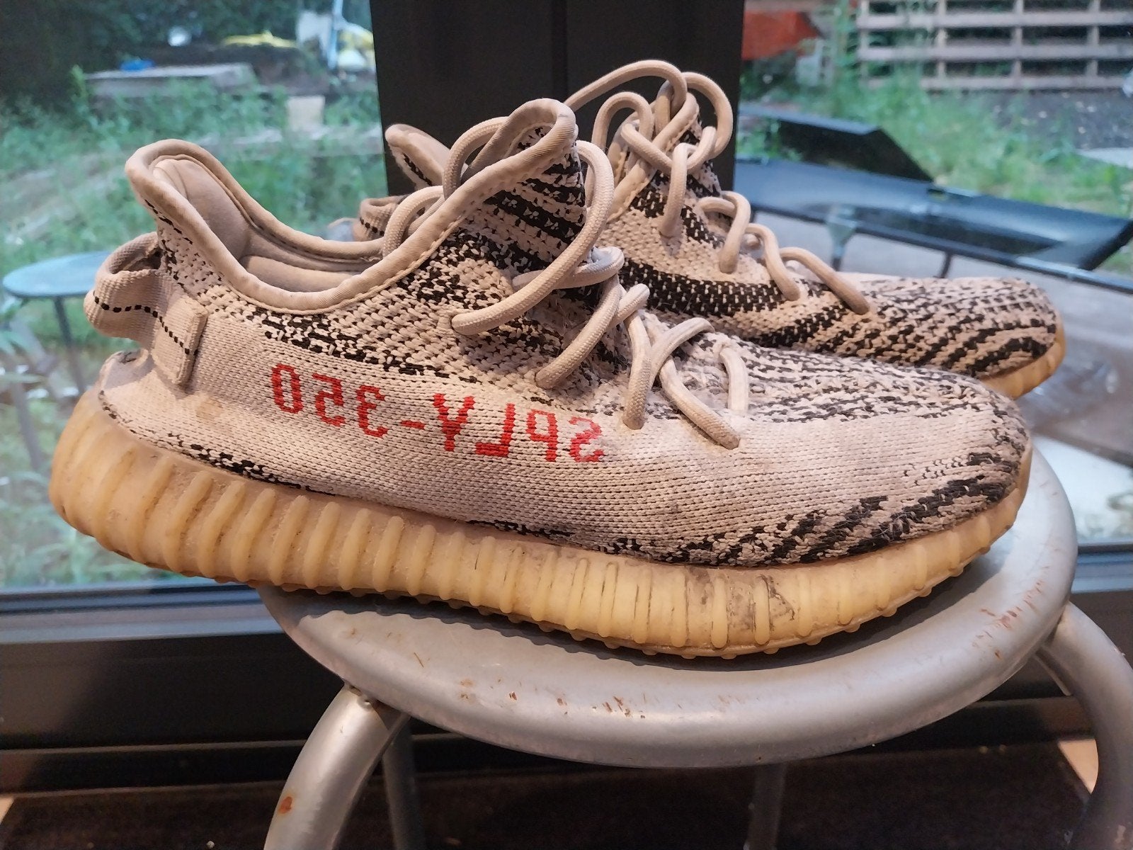 Yeezy Boost 350 V2 Zebra - Maat 40,5, Kleding | Heren, Schoenen, Ophalen of Verzenden