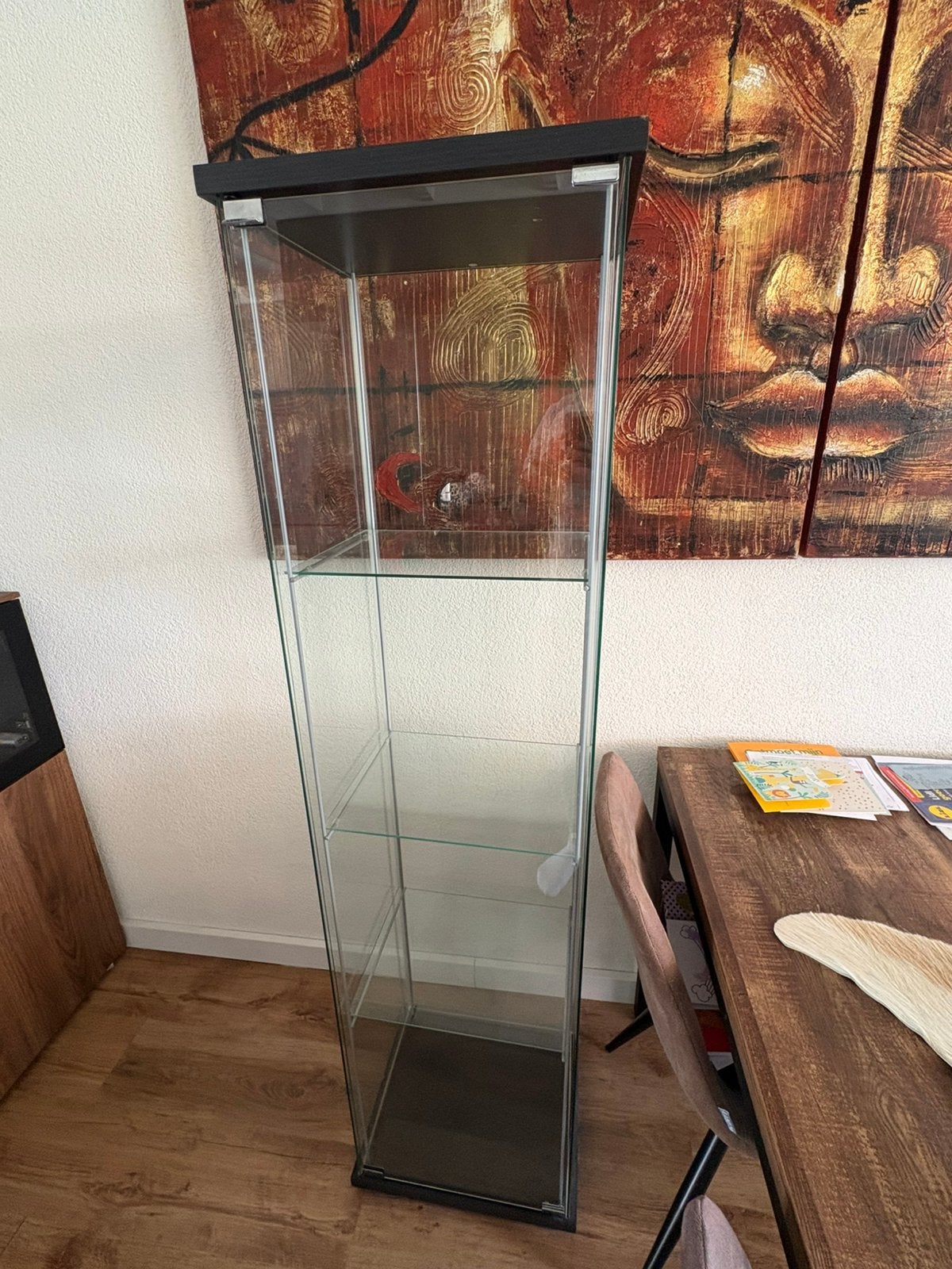 Vitrinekast, Huis en Inrichting, Woonaccessoires | Cd- en Dvd-rekken, Ophalen, Zo goed als nieuw, Hout, Cd's