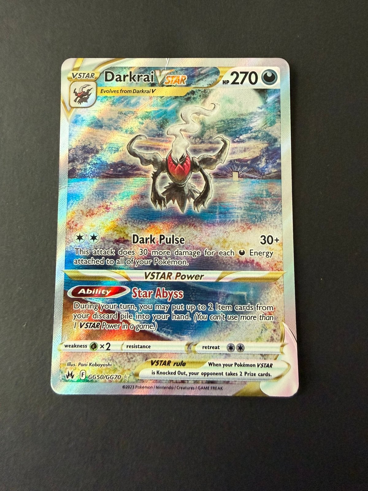 Crown Zenith GG50/GG70 Darkrai Vstar (let op! Vouw bovenin!), Hobby en Vrije tijd, Verzamelkaartspellen | Pokémon, Gebruikt, Losse kaart