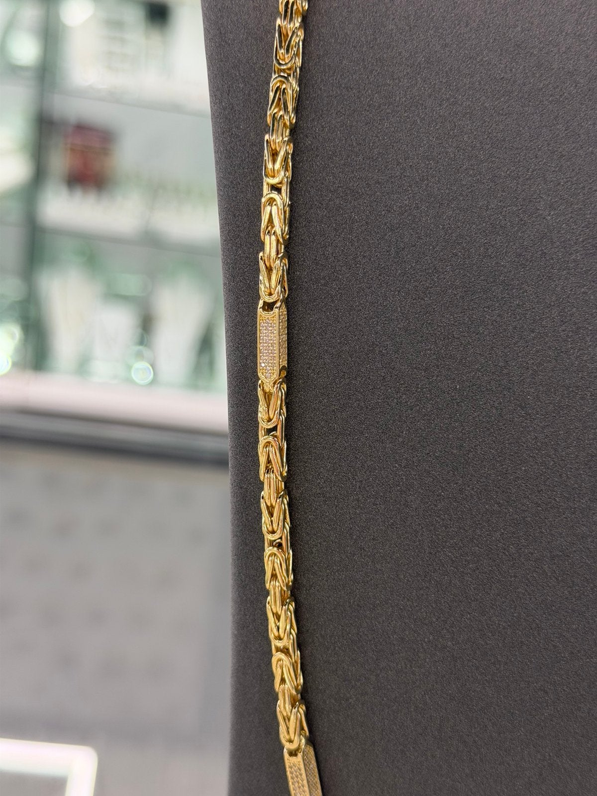 Foto 2 van 14 Karaat Goud - Konings Ketting - Massief - 70.31 Gram