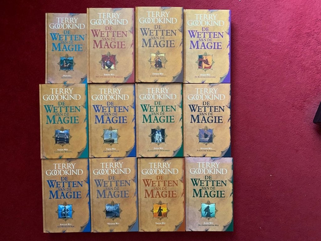 TERRY GOODKIND DE WETTEN VAN DE MAGIE DE COMPLETE SERIE PROL, Ophalen of Verzenden, Gelezen