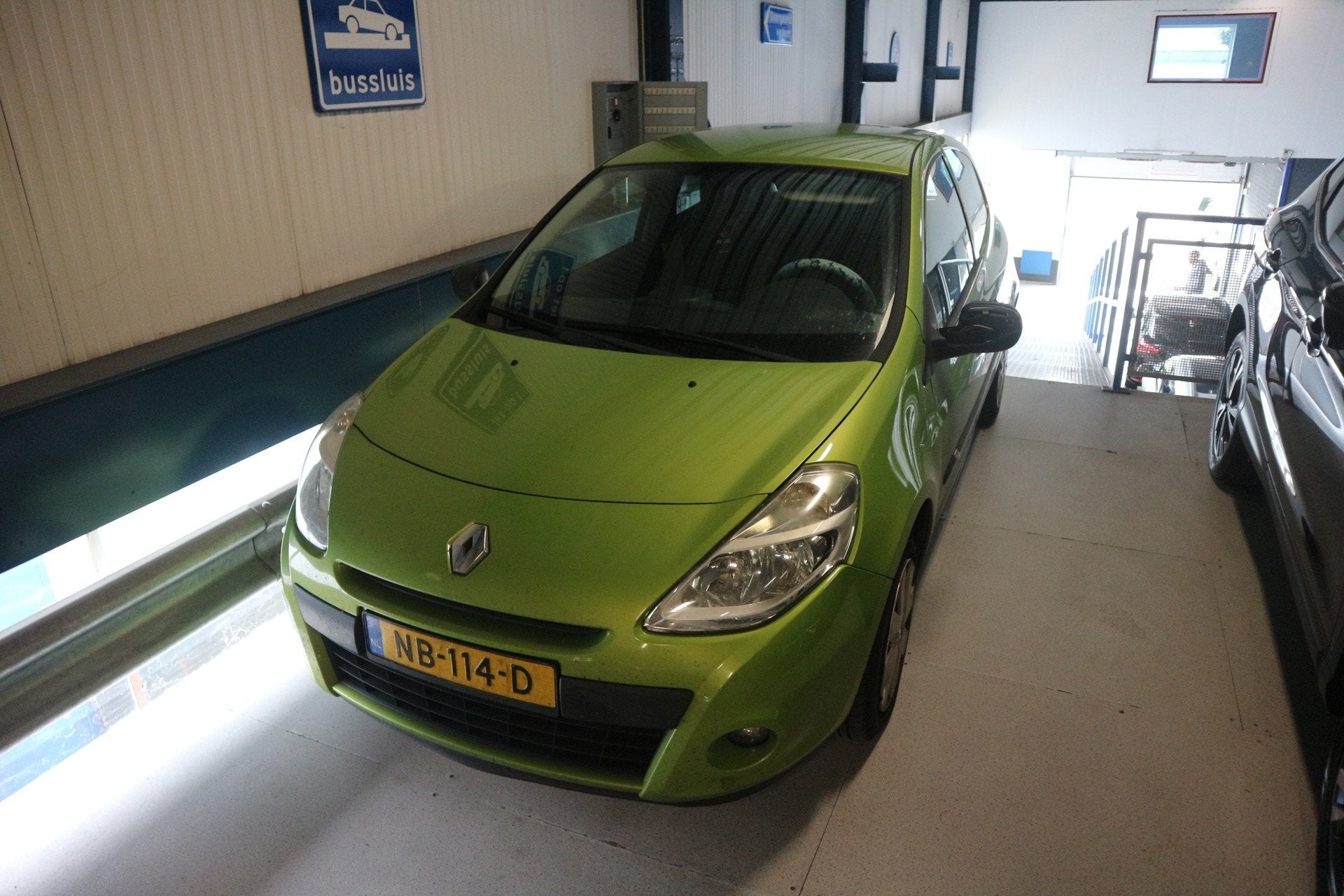 Renault Clio 1.2 Sélection Business / AIRCO / 2027 APK ! !, Auto's, Voorwielaandrijving, 535 kg, Gebruikt, 4 cilinders