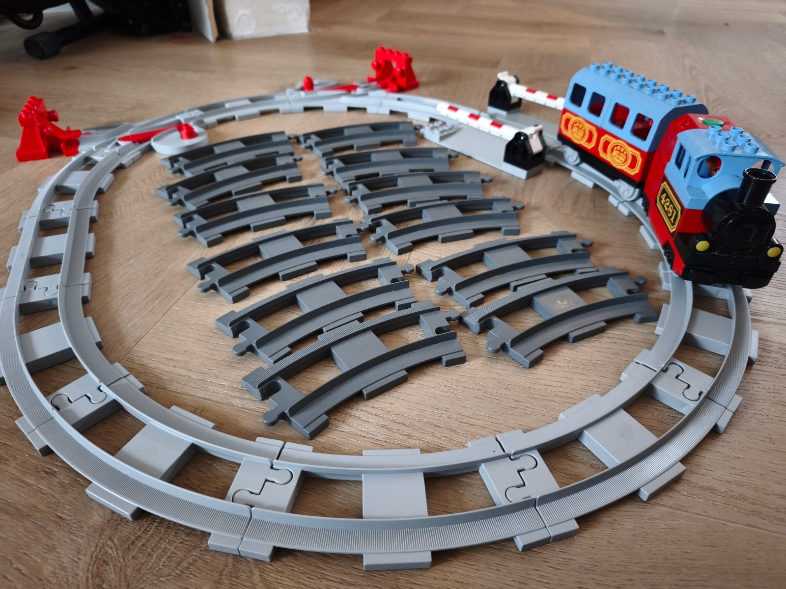 Duplo Treinset met locomotief en rails, Kinderen en Baby's, Ophalen, Gebruikt, Duplo, Inclusief accessoires