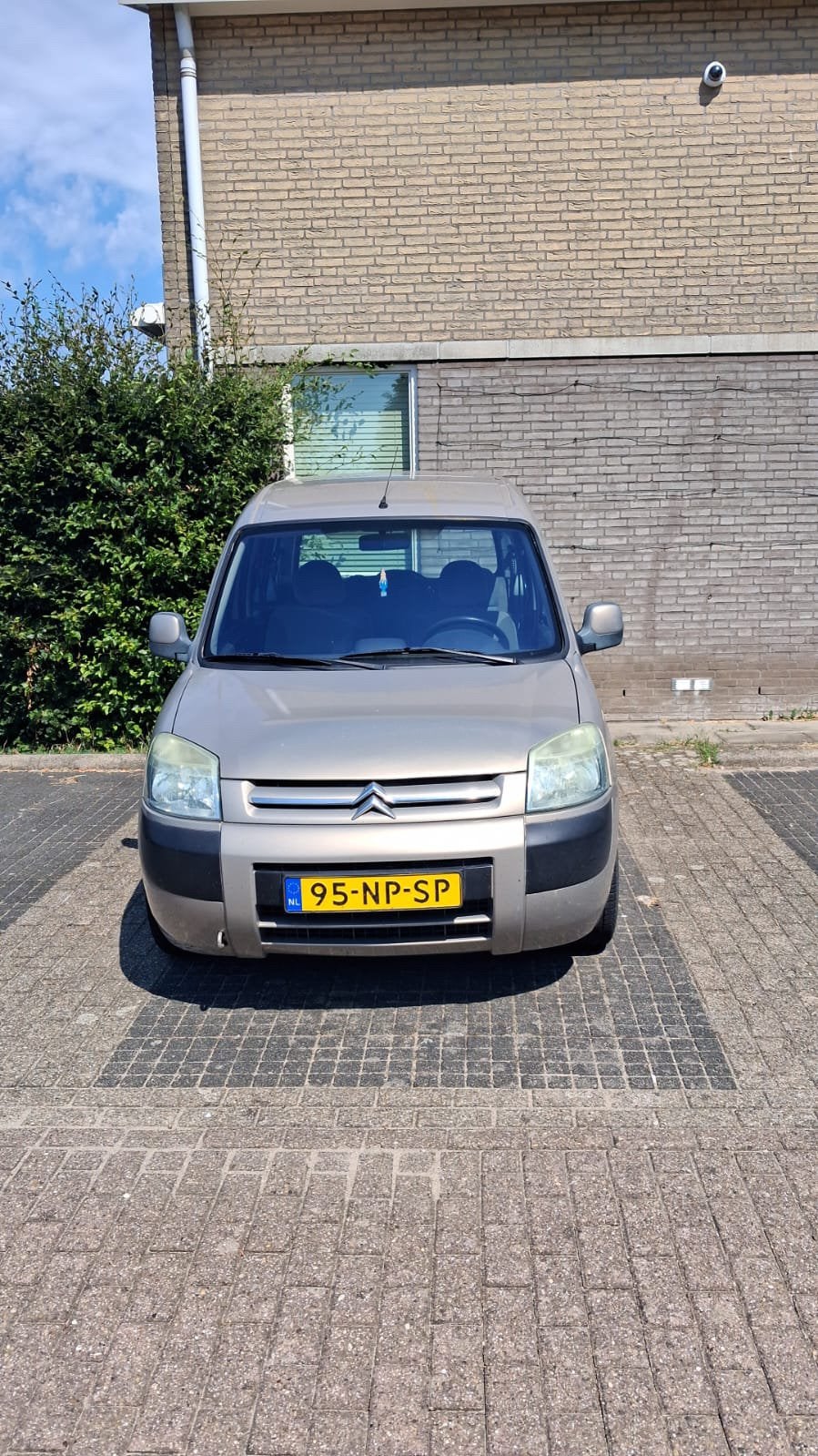 Citroën Berlingo 1.6 I 16V 2004 Beige, Auto's, Citroën, Stof, Beige, 4 cilinders, 1226 kg