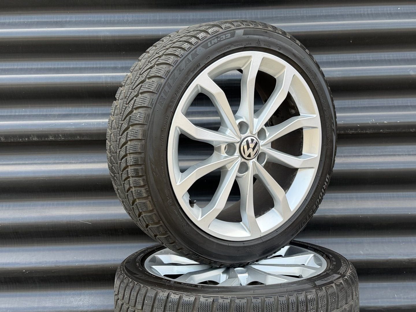18” Orig Vw Troc T Roc velgen incl winterBanden, Gebruikt, -, -, Banden en Velgen