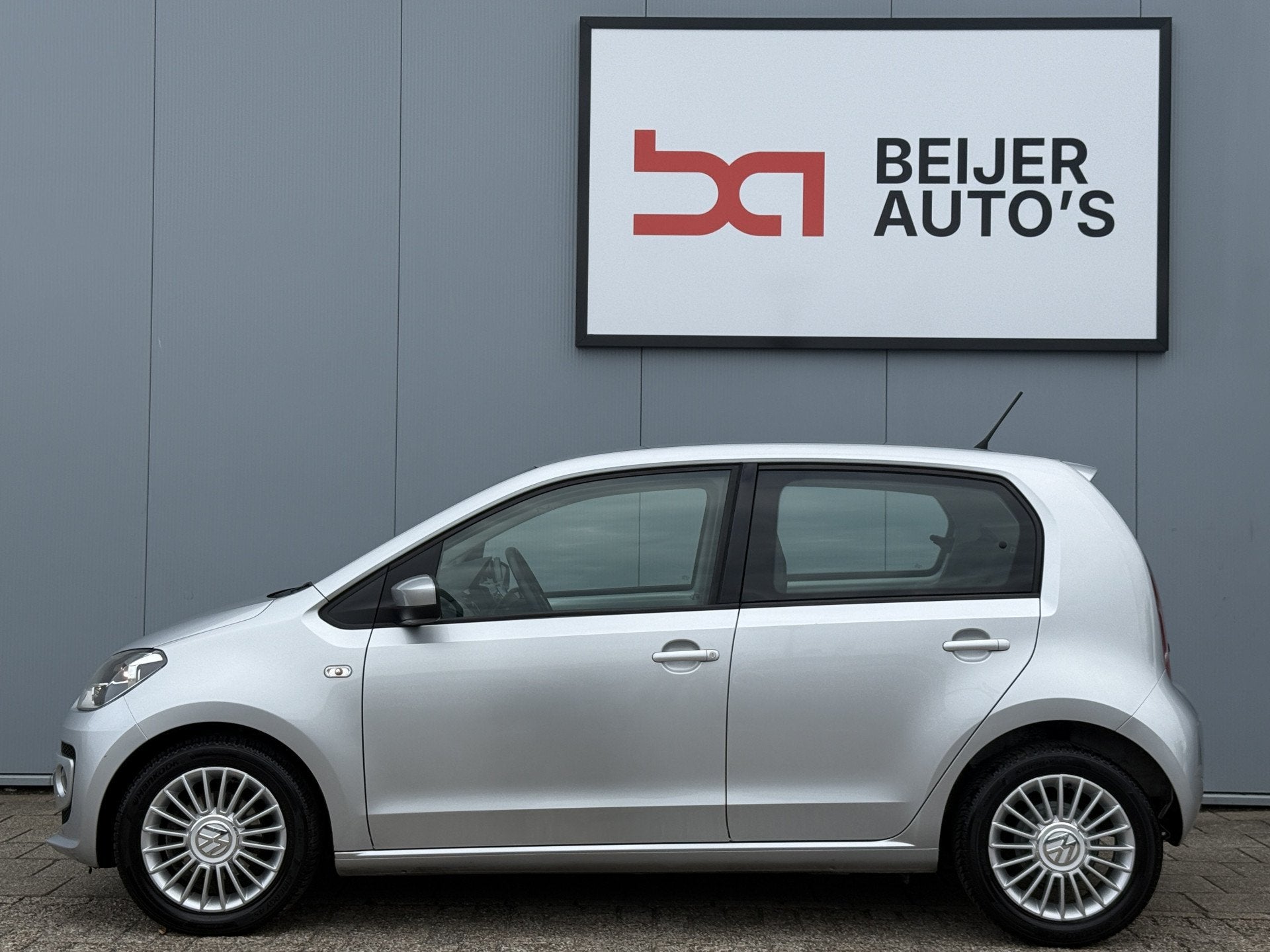 Volkswagen up! 1.0 high up! BlueMotion Origineel NL/Cruise/N, Voorwielaandrijving, Euro 5, Stof, Up!