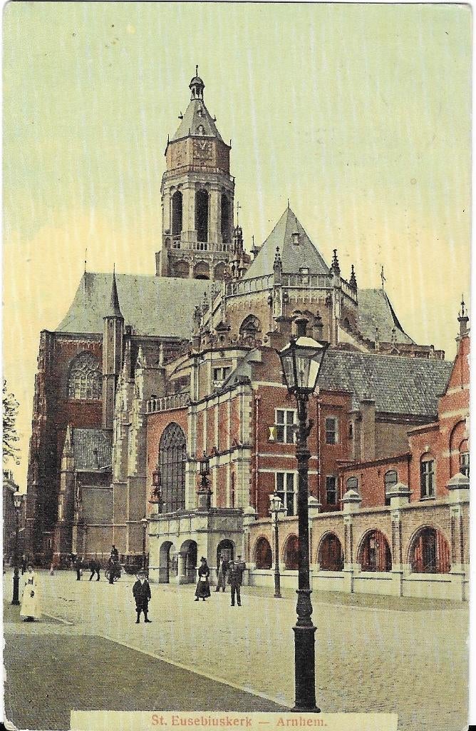 Arnhem, St. Eusebiuskerk, koets, man-mand, vrouwen, jongen, Verzenden, Voor 1920, Gelopen, Gelderland
