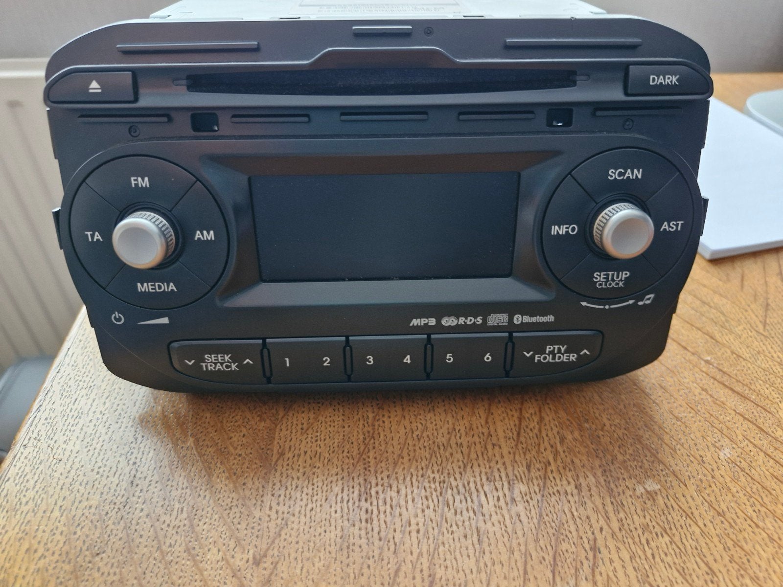 auto  radio cd speler Kia picanto 2011, Ophalen, Zo goed als nieuw