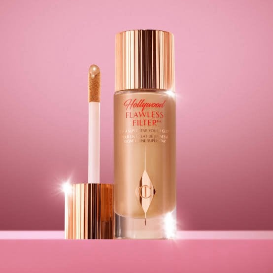 Charlotte Tilbury Hollywood Flawless Filter in 4.5 Medium, Verzenden, Nieuw, Gehele gezicht, Make-up
