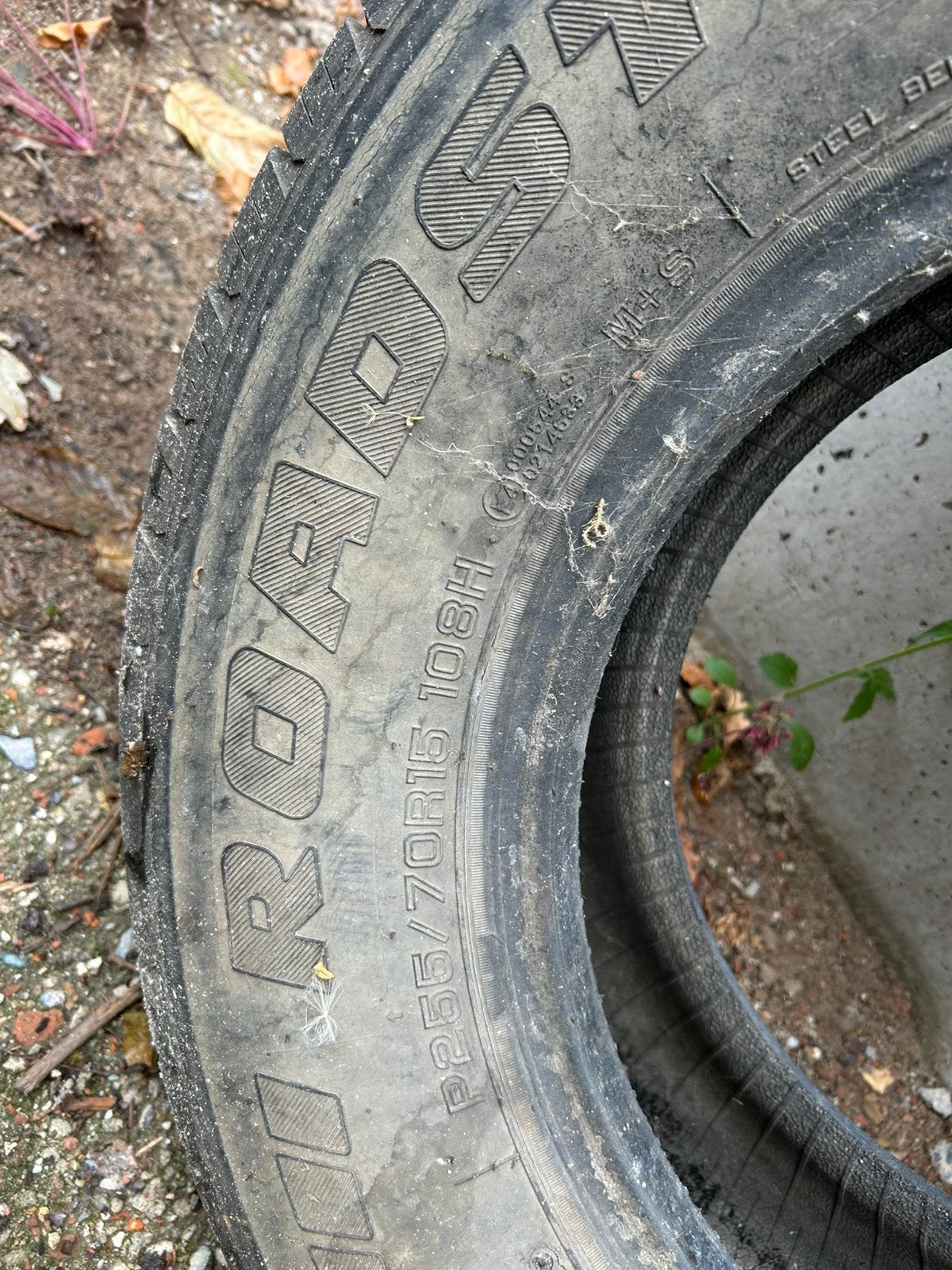 Roadstone radial A/T 255/70R15 108H, Ophalen, Gebruikt