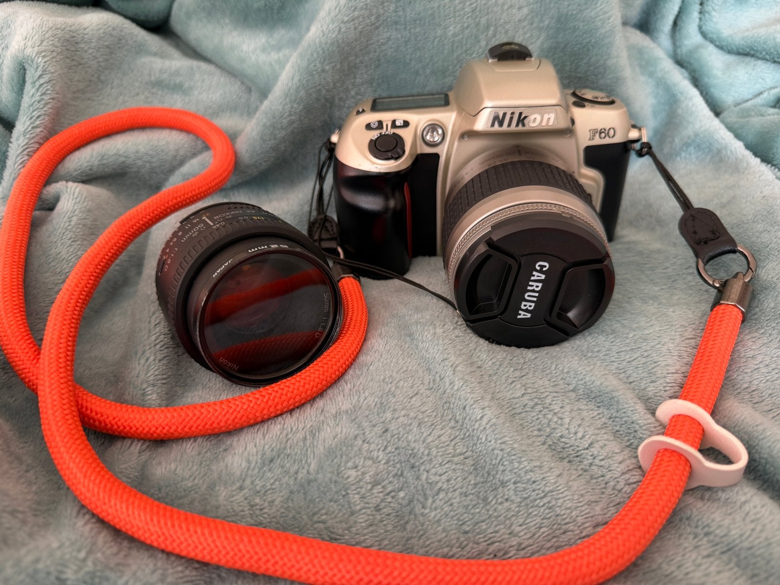 Nikon F60  met Nikkor 28-80 en 50mm lenzen en accessoires, Ophalen of Verzenden, Gebruikt, Spiegelreflex, Nikon