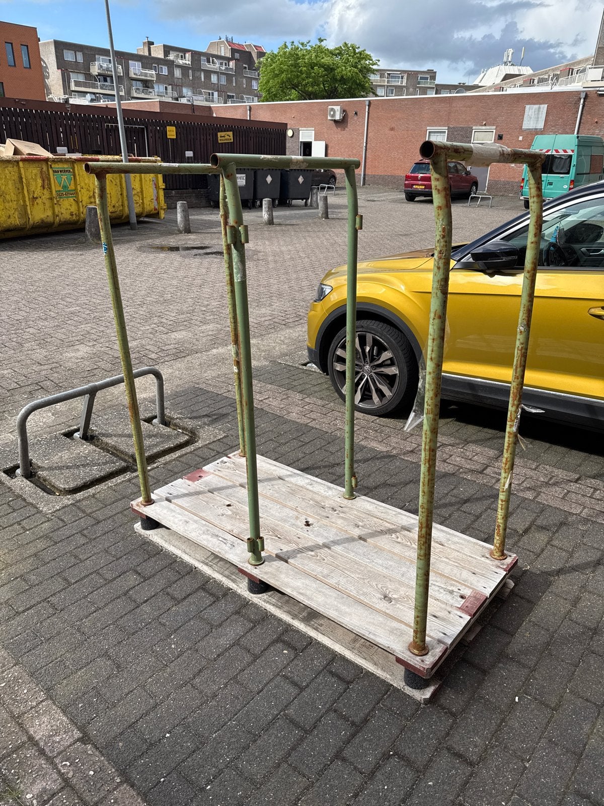 Steigerplatform met leuningen, Ophalen