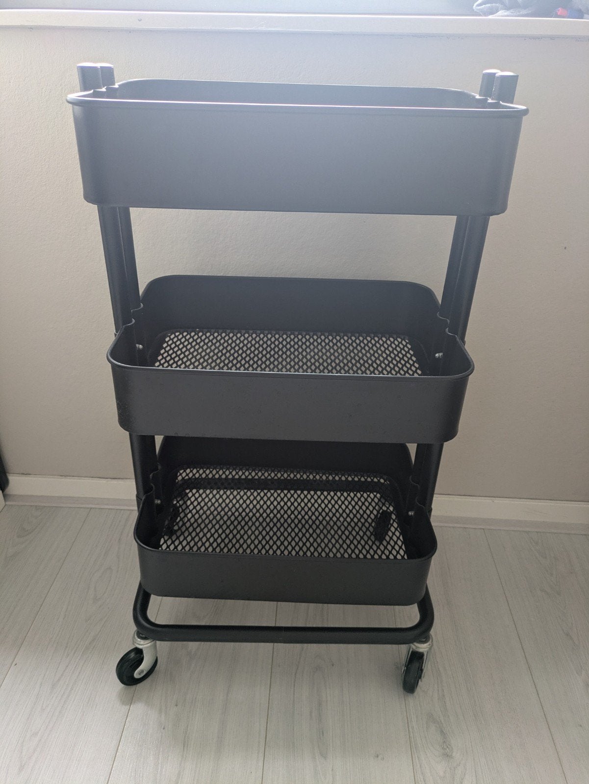 roltafel trolley IKEA Raskog zwart 35x45x77 cm, Ophalen, Zo goed als nieuw