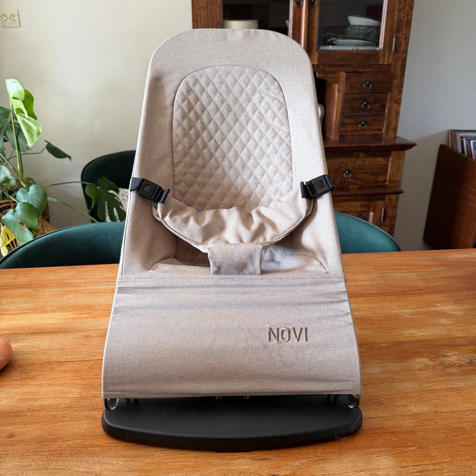 Novi Baby wipstoel - Zo goed als nieuw, Ophalen, Zo goed als nieuw