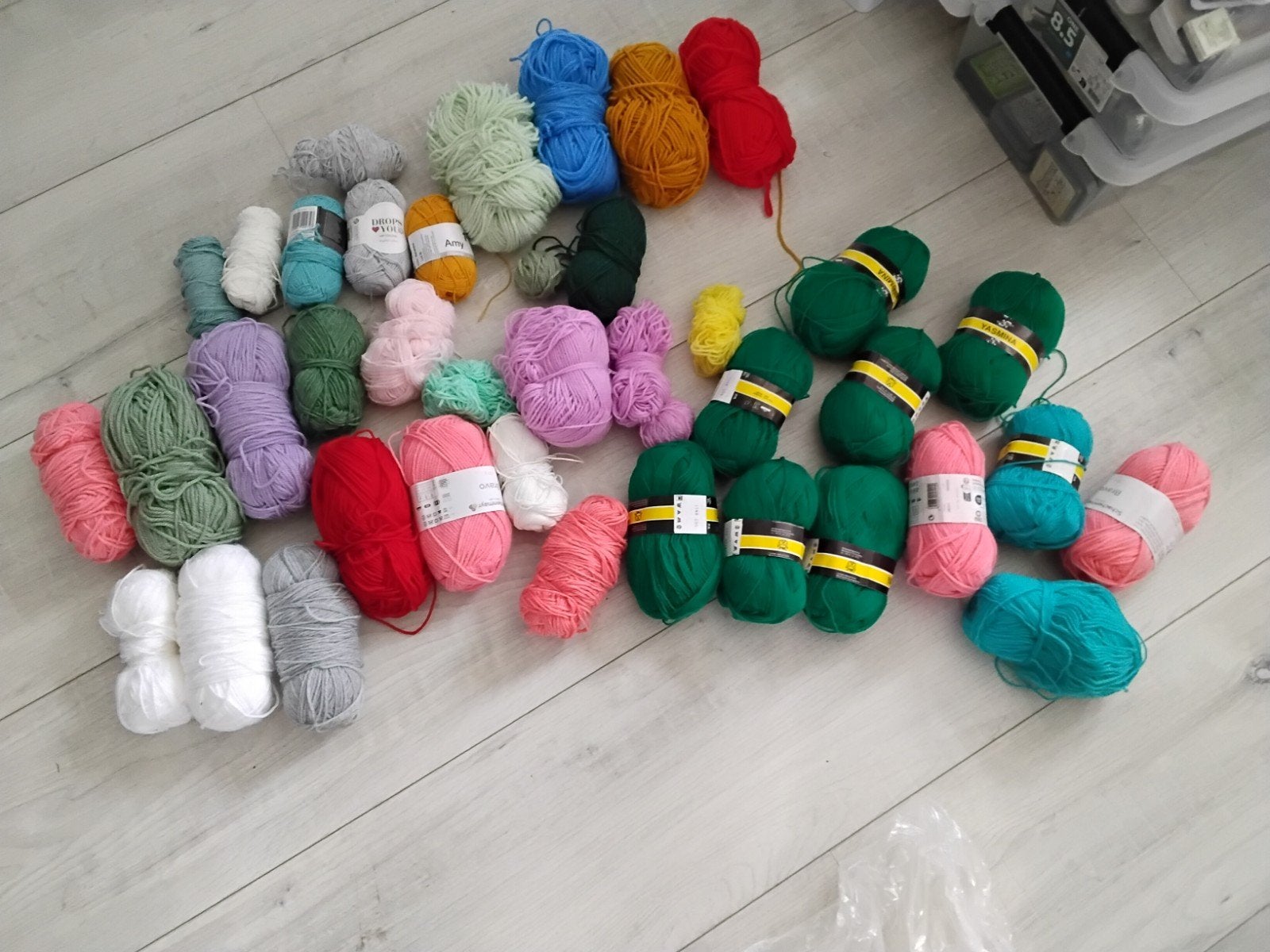 Heel veel bollen wol, nieuw en gebruikt, Ophalen of Verzenden, Breien of Haken, Wol of Garen