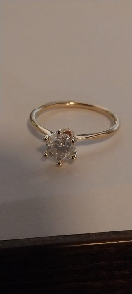 14 Karaat Solitaire Ring 0.84CT Diamant, Nieuw, Ophalen of Verzenden, 17 tot 18, Met edelsteen