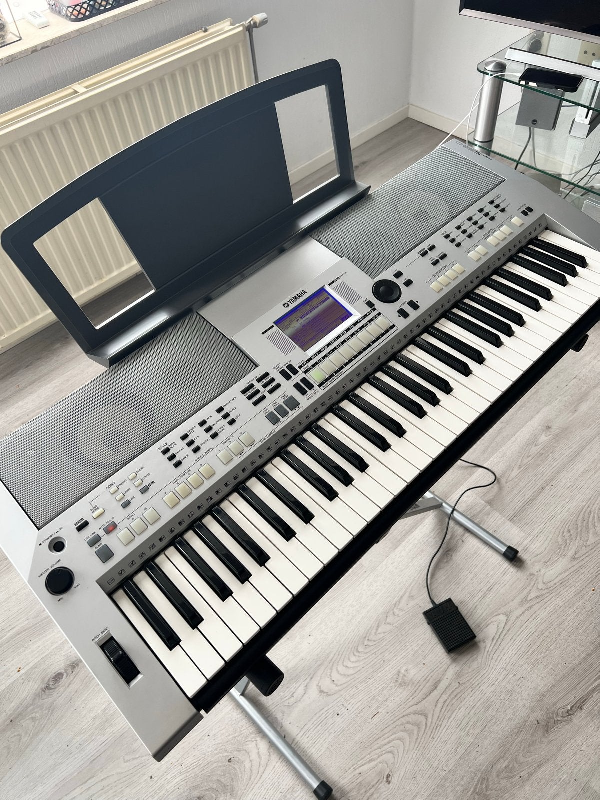 Yamaha Keyboard compleet met tas, hoes, voetstuk - Z.G.A.N., Muziek en Instrumenten, Ophalen, 61 toetsen, Yamaha, Zo goed als nieuw