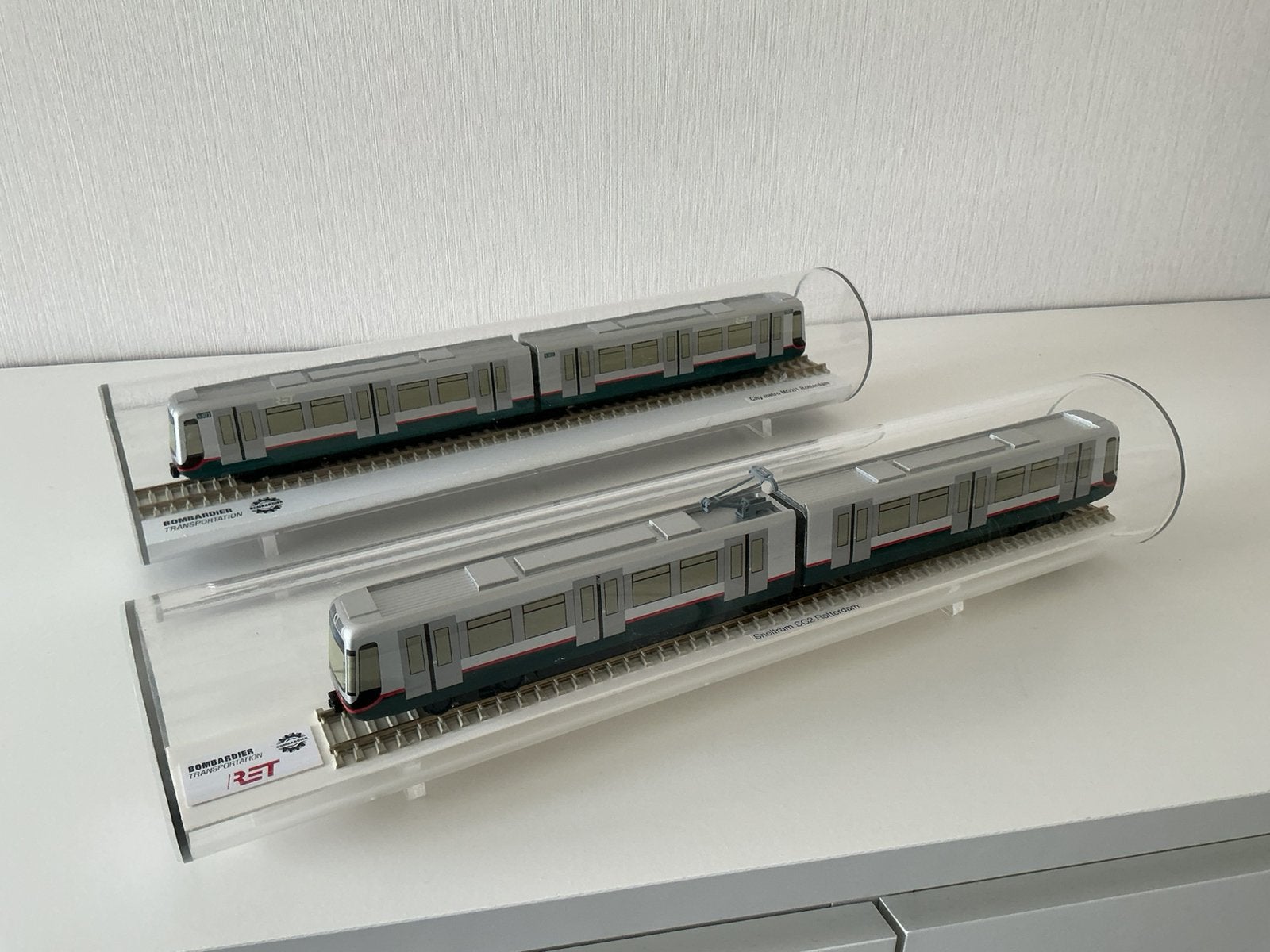 Unieke set: Officiële RET Bombardier Metro 5300&5400 in glas, Hobby en Vrije tijd, Gelijkstroom, Overige typen, Nieuw, Ophalen