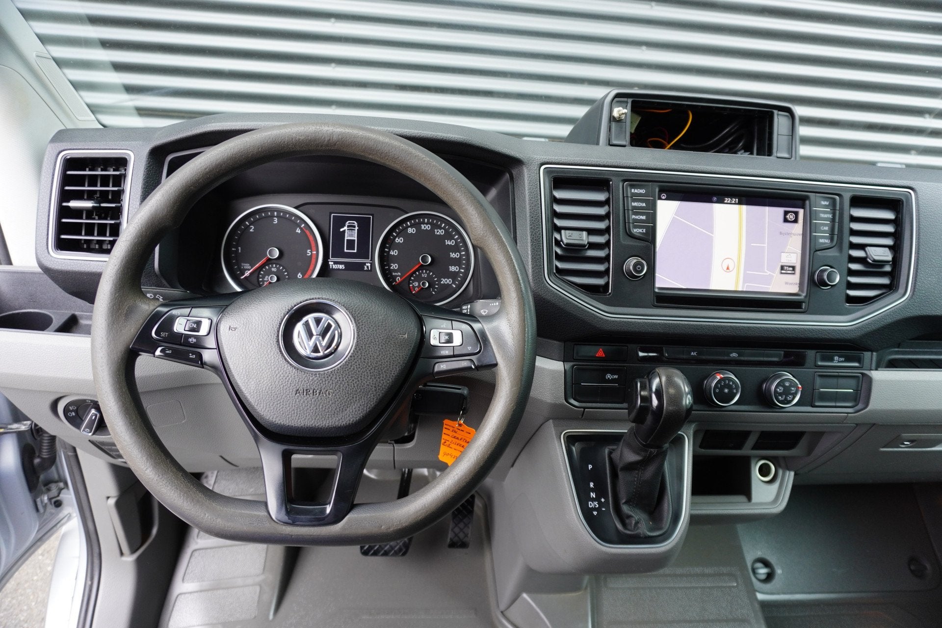 Volkswagen Crafter 180pk Automaat Dubbellucht Open laadbak L, Start-stop-systeem, Gebruikt, 4 cilinders, Volkswagen