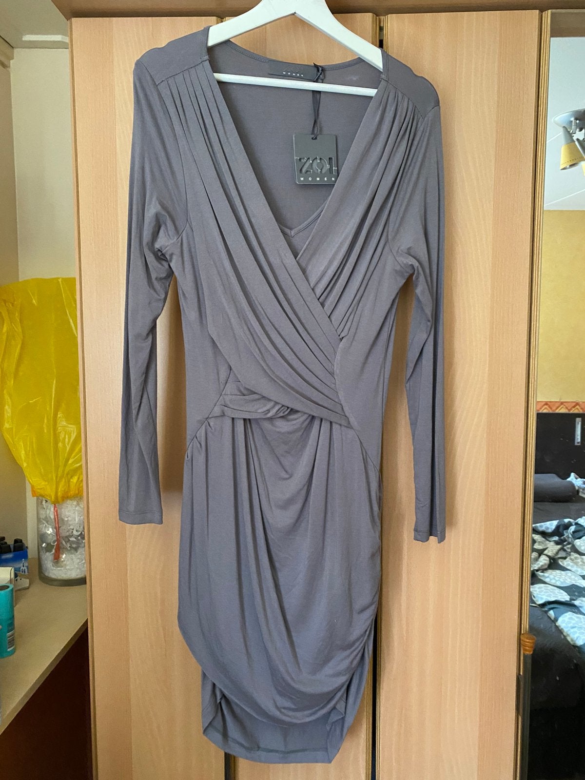 Nieuw donkergrijze jurk Zoi women, Kleding | Dames, Ophalen of Verzenden, Nieuw, Maat 46/48 (XL) of groter, Grijs