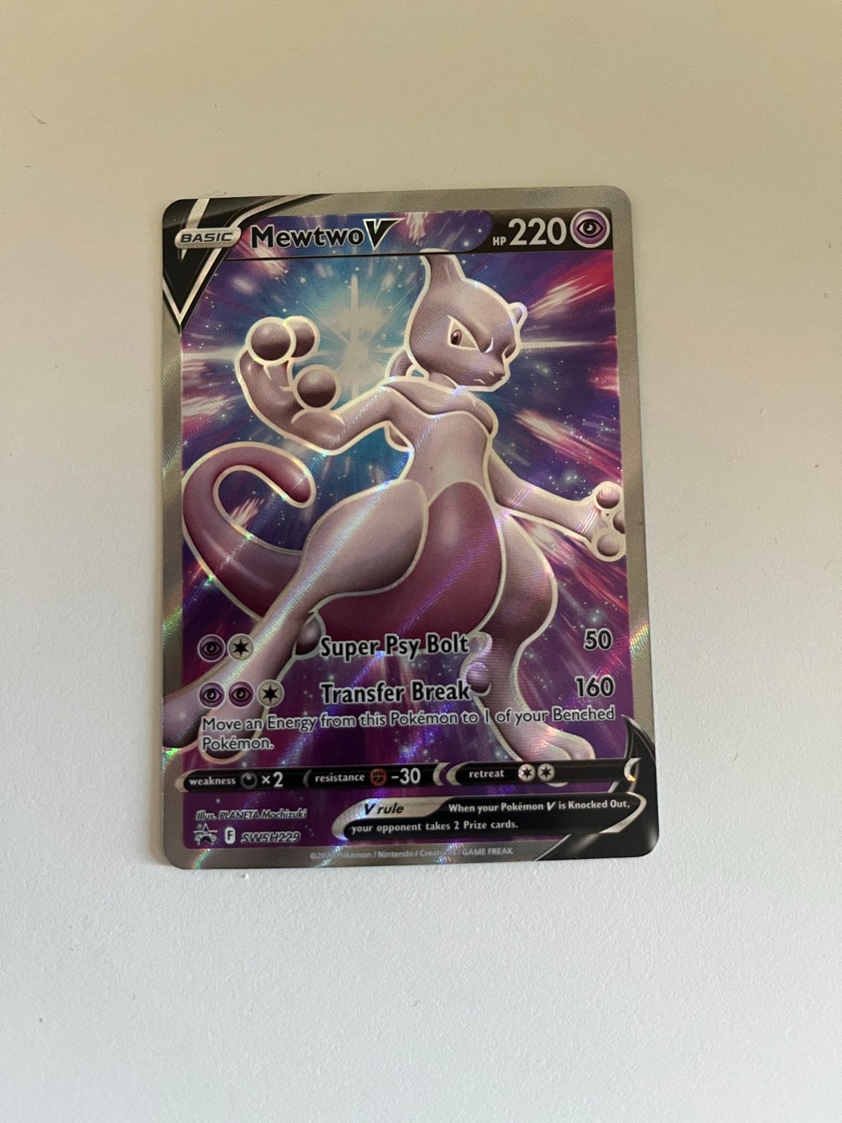 Mewtwo V - SWSH229, Ophalen of Verzenden, Zo goed als nieuw, Losse kaart
