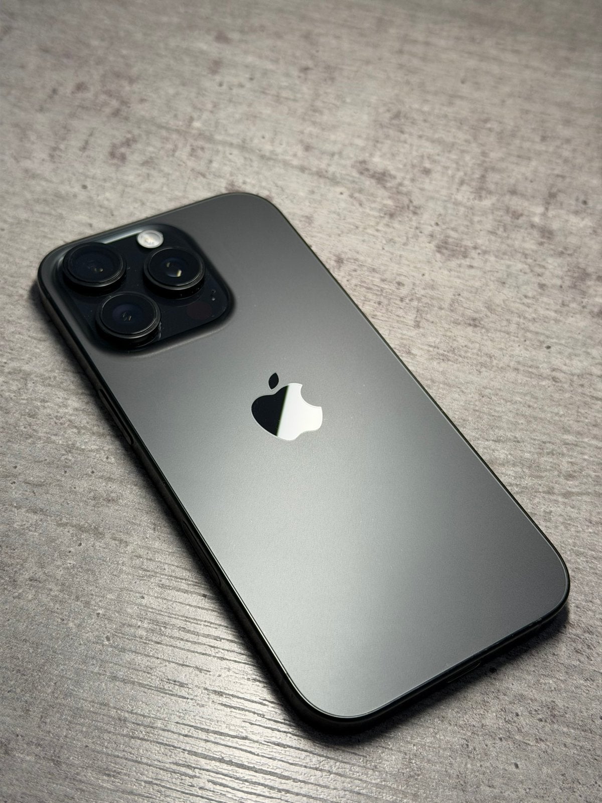  Apple Iphone 16 Pro BlackTitanuim 128GB Zeer netjes Bat.92, Apple, Zwart, Ophalen of Verzenden, Zo goed als nieuw