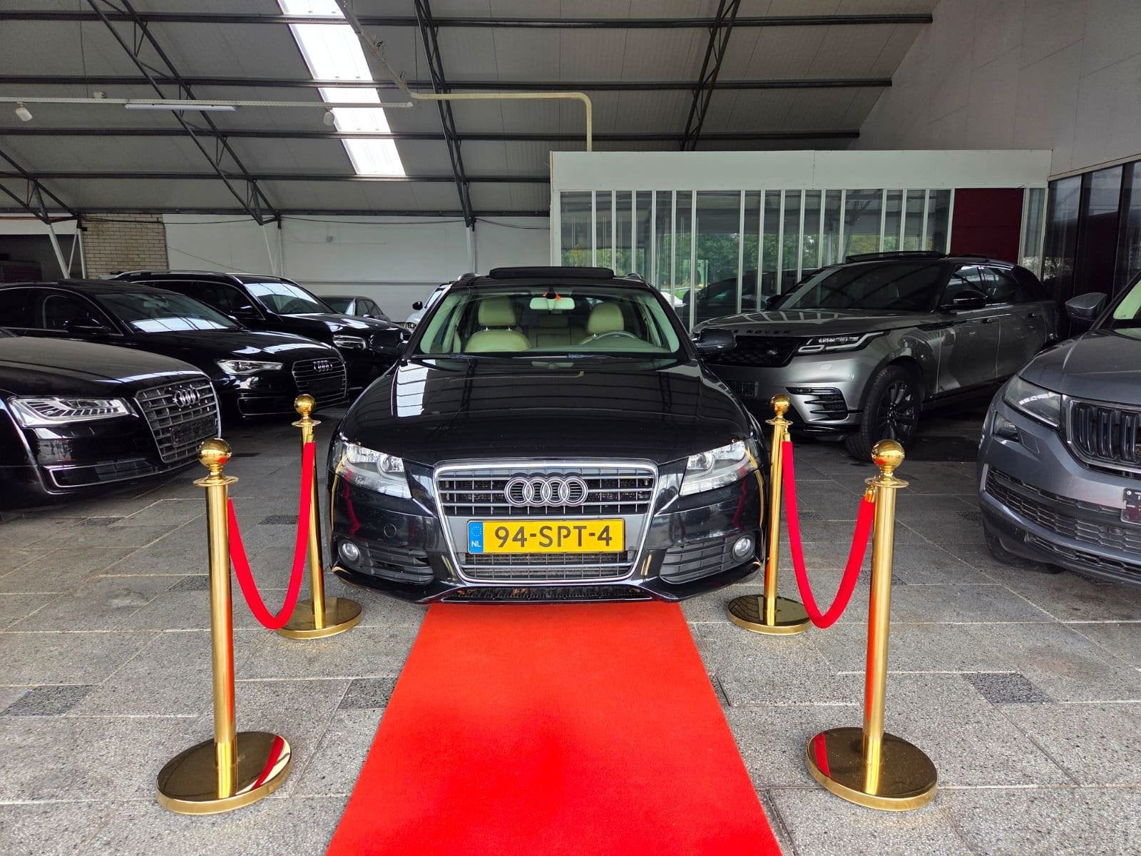 Audi A4 Avant 1.8 TURBO AUTOMAAT PANORAMA!, Auto's, Euro 5, Gebruikt, 4 cilinders, A4