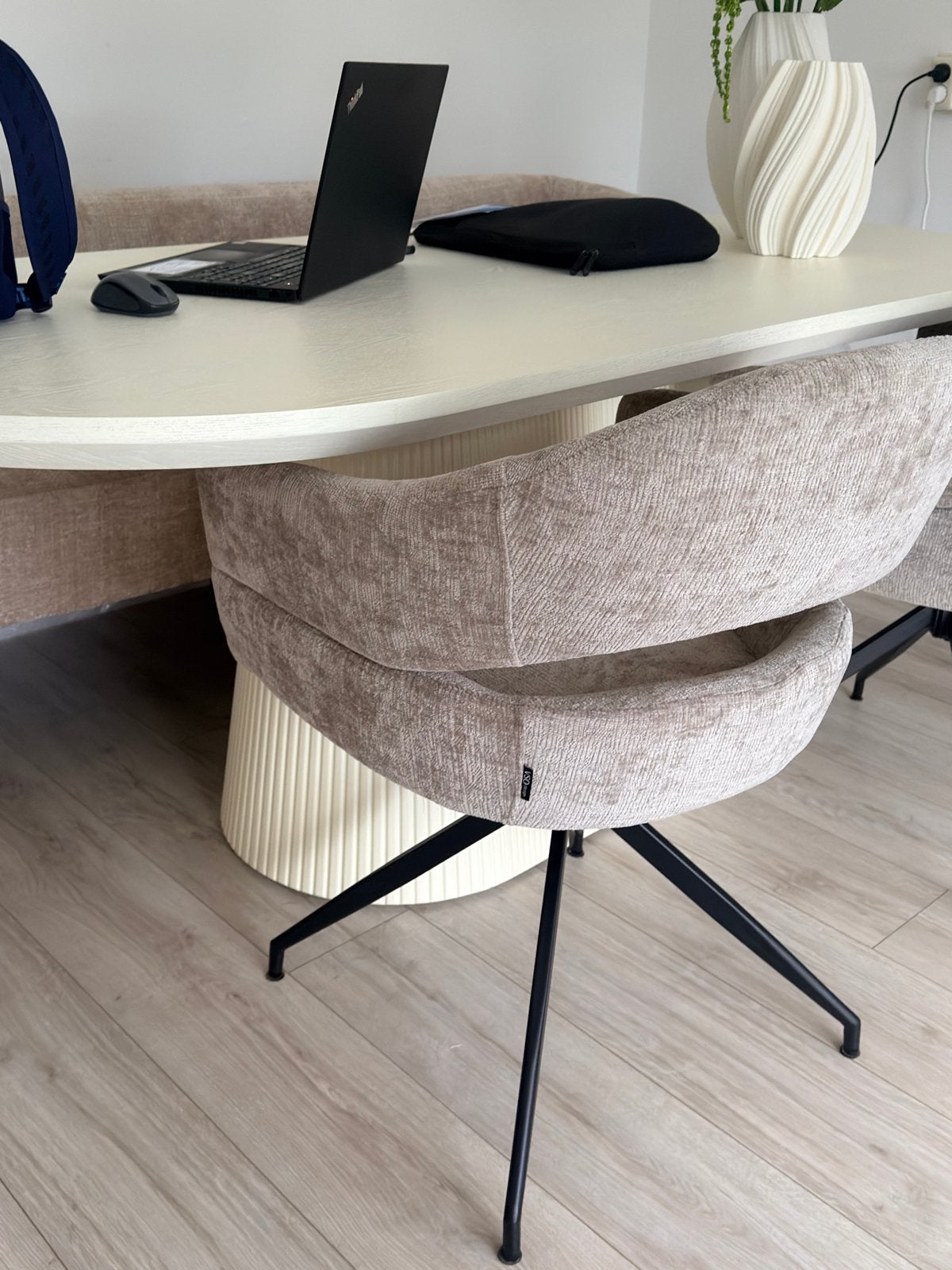 Set van 2 moderne eetkamerstoelen - Beige stof, Huis en Inrichting, Stoelen, Ophalen, Twee, Overige kleuren, Nieuw