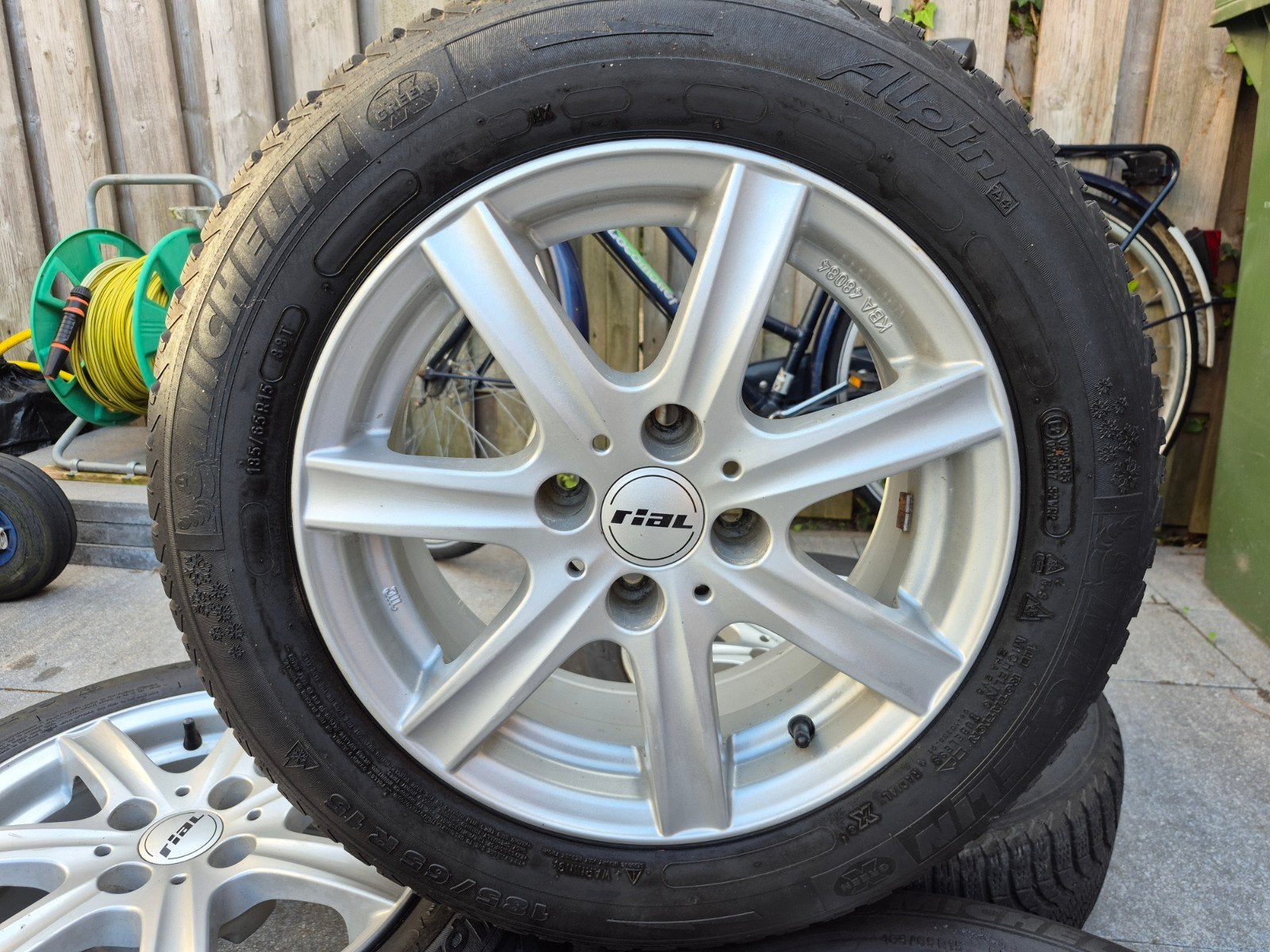 Te koop Peugeot 207 velgen 185 65 15 i, Auto-onderdelen, Banden en Velgen, Ophalen, Gebruikt, 15 inch, Banden en Velgen