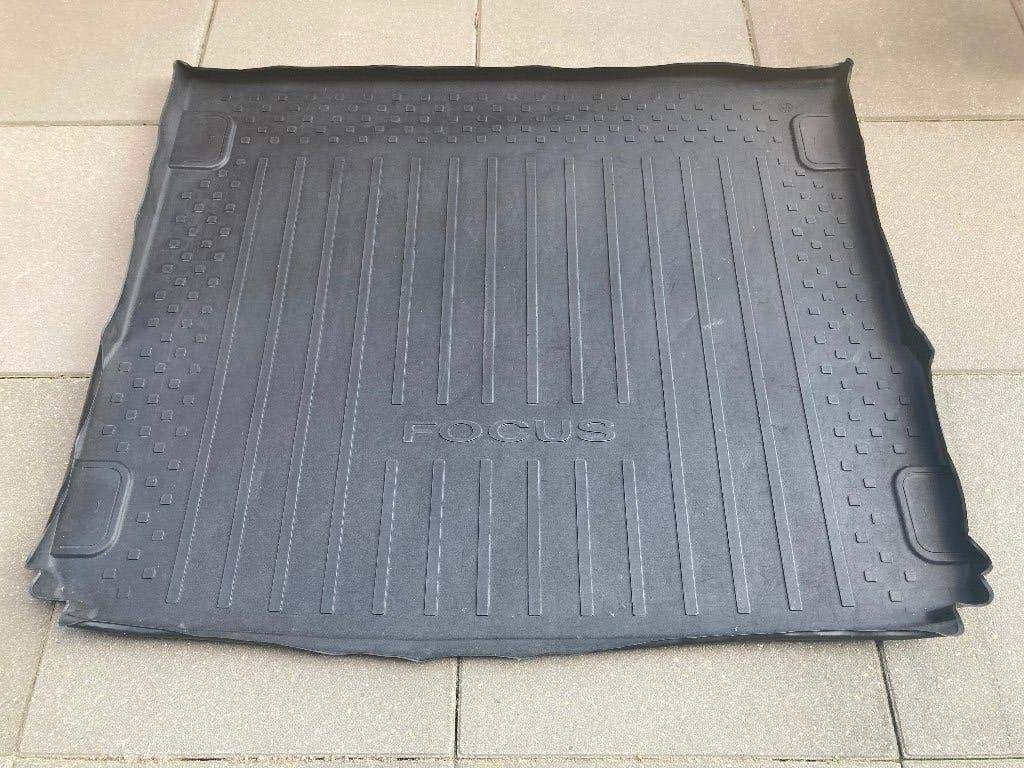 Ford Focus rubber kofferbak mat origineel, Ophalen of Verzenden, Zo goed als nieuw