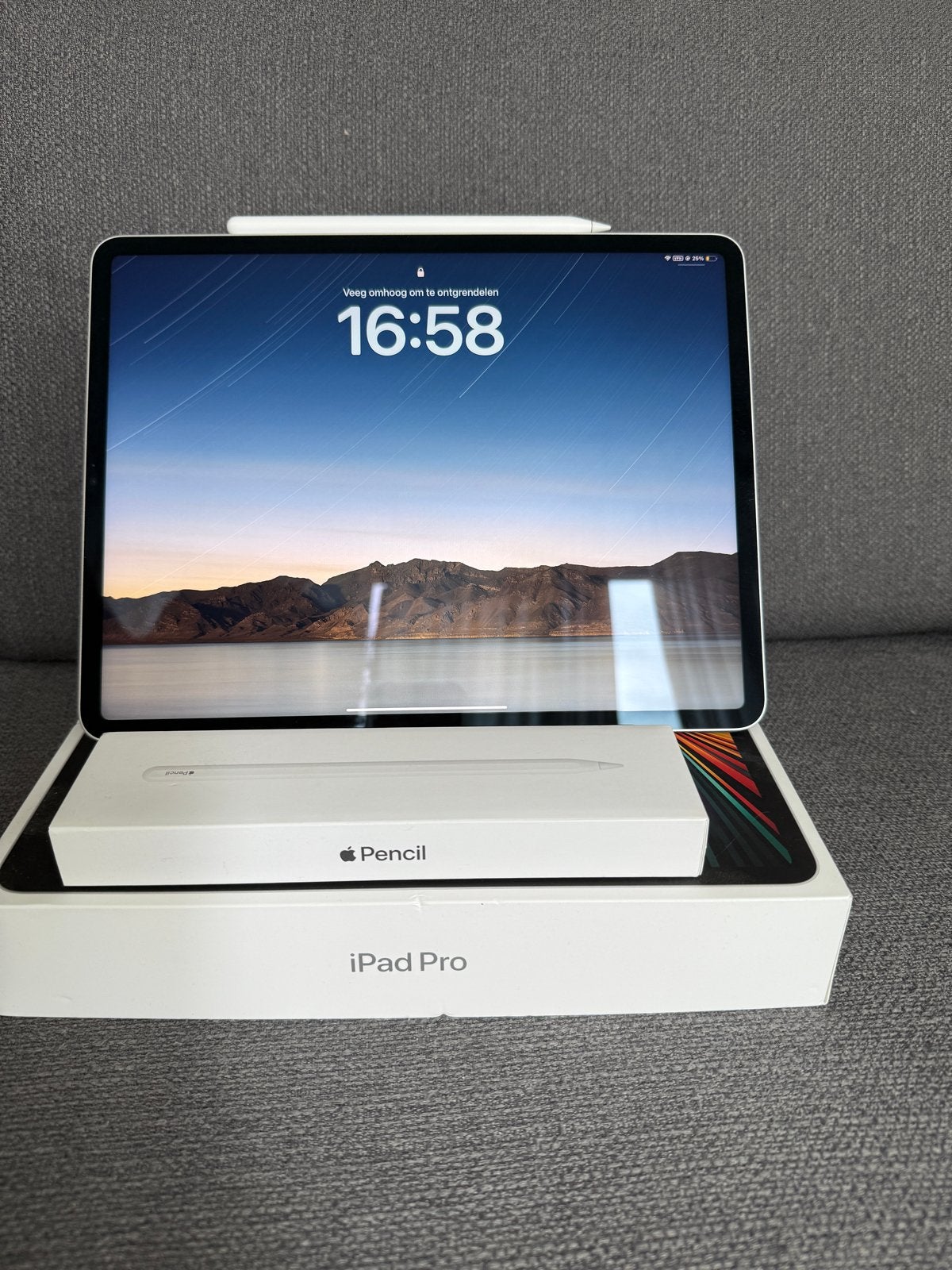 Apple iPad Pro 12,9 inch met Apple Pencil en Smart Folio, Ophalen, 12 inch, Zo goed als nieuw, Apple iPad Pro